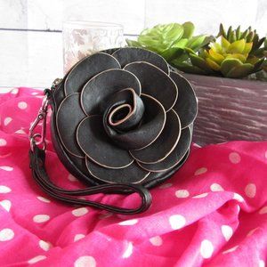 Leather Black Round Flower Wristlet